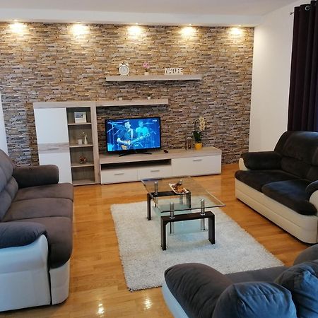 Apartmani Gordana บาร์บินเย ภายนอก รูปภาพ