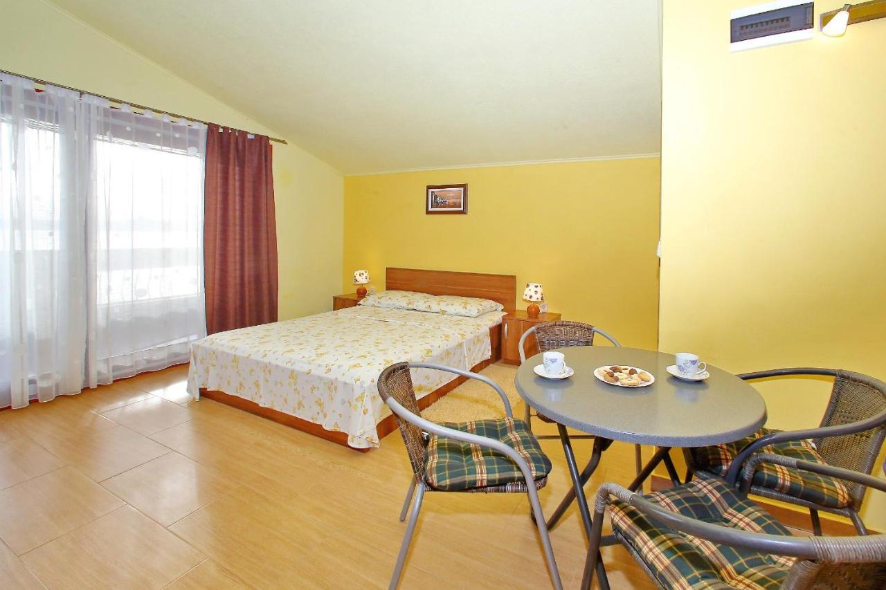 Apartmani Gordana บาร์บินเย ภายนอก รูปภาพ